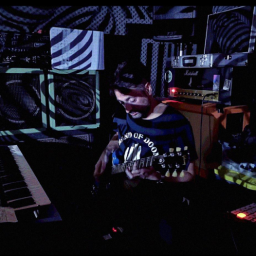 Intervista – Fuzz Lightyear