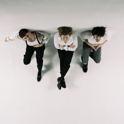 The Amazons: pubblicato il nuovo singolo “Love Is A Dog From Hell”